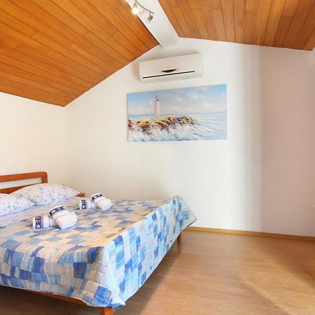 Holiday House With A Parking Space Brela, Makarska - 788 Номер фото